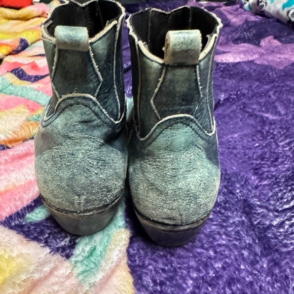 Golden Goose distressed blue western ankle boots in preowned condition 36 (6) - Picture 3 of 9